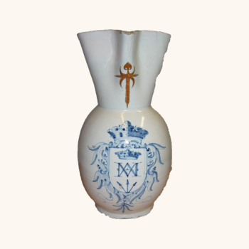 Xerra de pico con escudos. Louza. Taller de Talavera. Toledo. S. XVII - XVIII